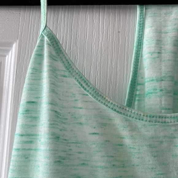 EUC Alo yoga top - Picture 3 of 8